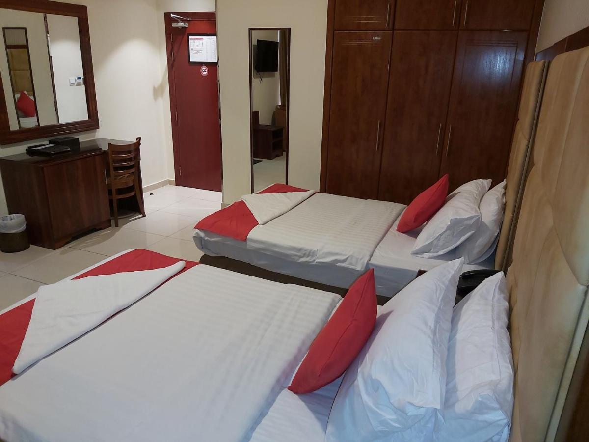 Bliss Hotel Dubai Esterno foto
