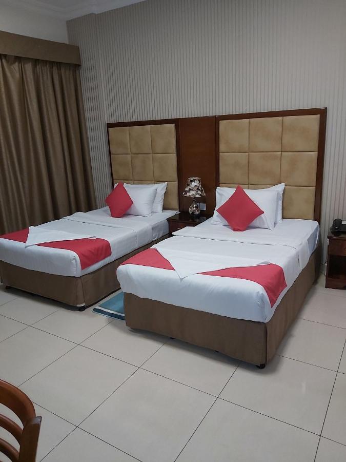 Bliss Hotel Dubai Esterno foto